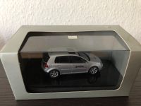 VW Golf 5 Automodell 1:43 Spielzeug Niedersachsen - Seelze Vorschau