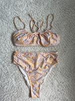 Bikini mit bunten Blumen - Größe 36/38 Niedersachsen - Brake (Unterweser) Vorschau