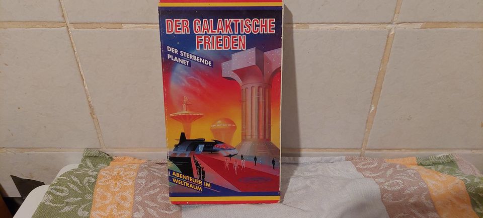 VHS" Der galaktische Frieden - Der sterbende Planet" in Sassen-Trantow