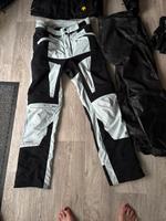 Motorradhose  mit Projektoren Größe 38 Nordrhein-Westfalen - Wesel Vorschau