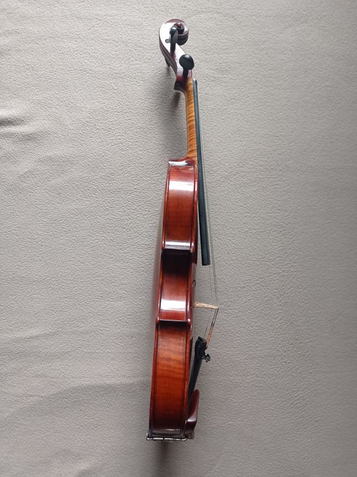 Alte 4/4 Geige, spielfertig, Amati ähnliches Modell in Jena