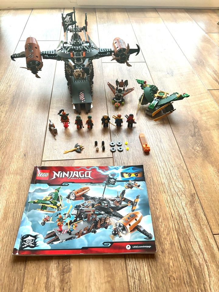 "LEGO Ninjago Set 70605 'Misfortune's Keep' in Hannover