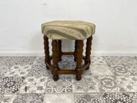 WMK Charmanter und gut erhaltener dänischer Sechskanthocker aus den 1950er Jahren mit feinem Stoffbezug # Hocker Sitzhocker Stuhl Fußhocker Sitz Vintage Mid-Century # Lieferung möglich Friedrichshain-Kreuzberg - Friedrichshain Vorschau