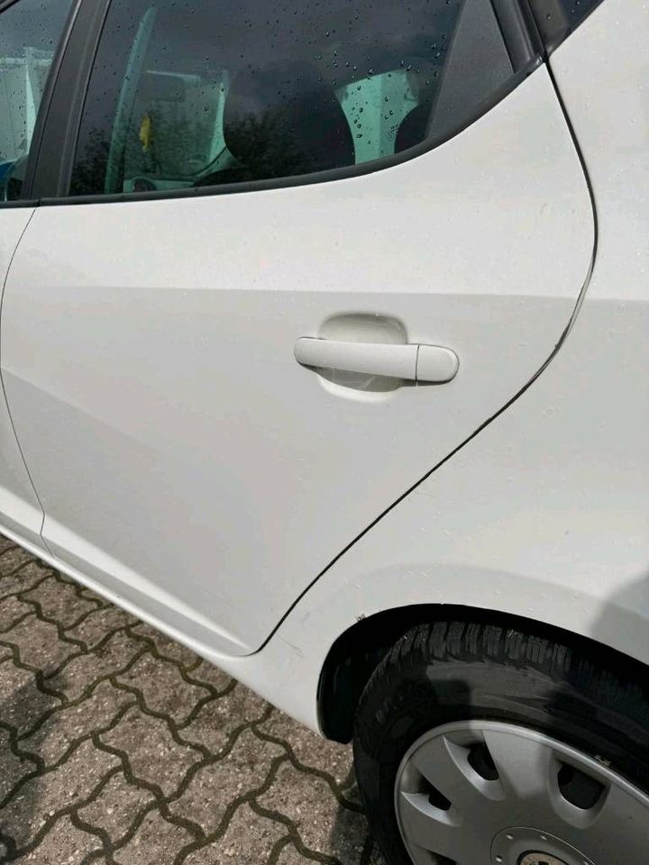 Seat Ibiza 1.6l weiß in Wiesbaden