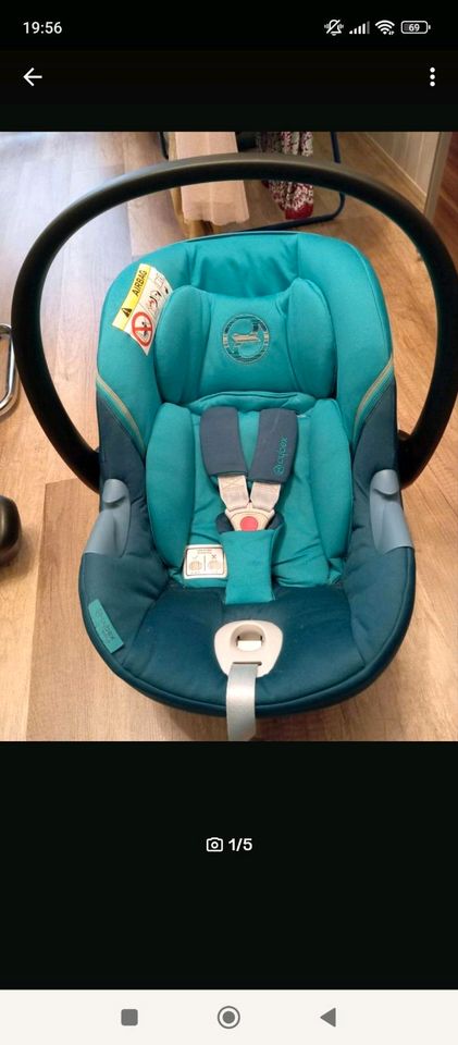 Cybex Aton M I-Size neuwertig mit Base Babyschale Maxi Cosi in Lindhorst