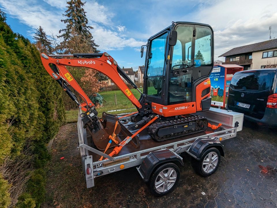 Mini Bagger II 1,6t Tagesmietpreis inkl. 3 Löffel + Anhänger in Buseck