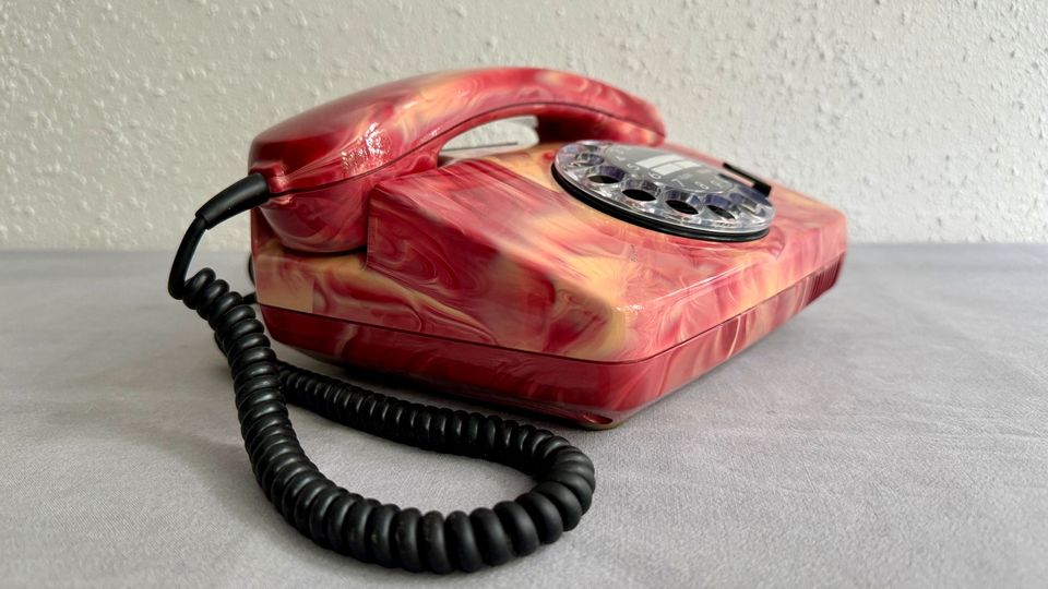 Altes Telefon FeTAp 791-1 rot marmoriert Posttelefon in Hannover