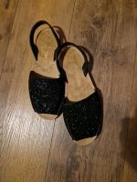 Sandalette, Pantolette schwarz Glitzer Größe 41 Nordrhein-Westfalen - Eslohe Vorschau