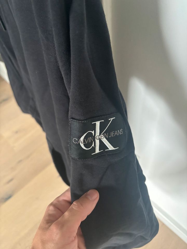 Calvin Klein Jeans Hoodie M in Nürnberg (Mittelfr)