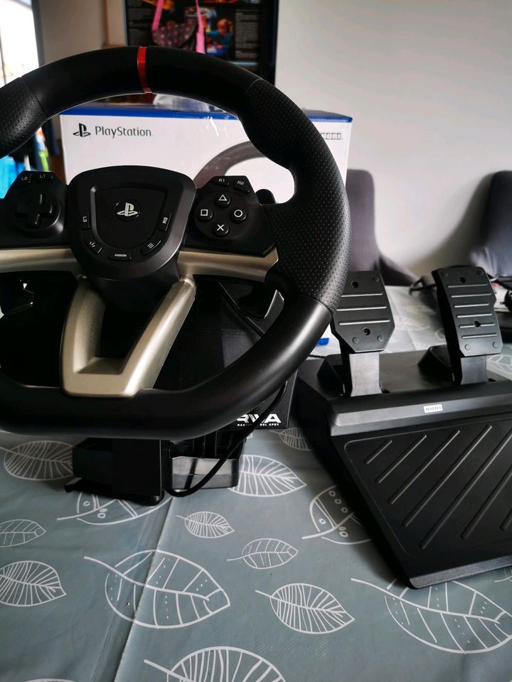 RWA Playstation Racing Wheel apex Hori in Rüdesheim am Rhein