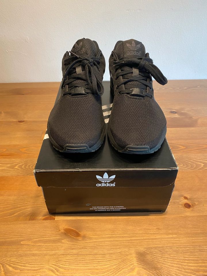 Adidas ZX Flux All Black in Düren