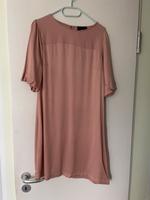 Schönes Sommerkleid kühler Stoff 38 Sachsen - Chemnitz Vorschau
