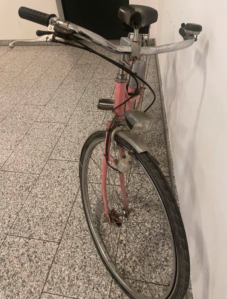 Staiger Damen Fahrrad rosa in Augsburg