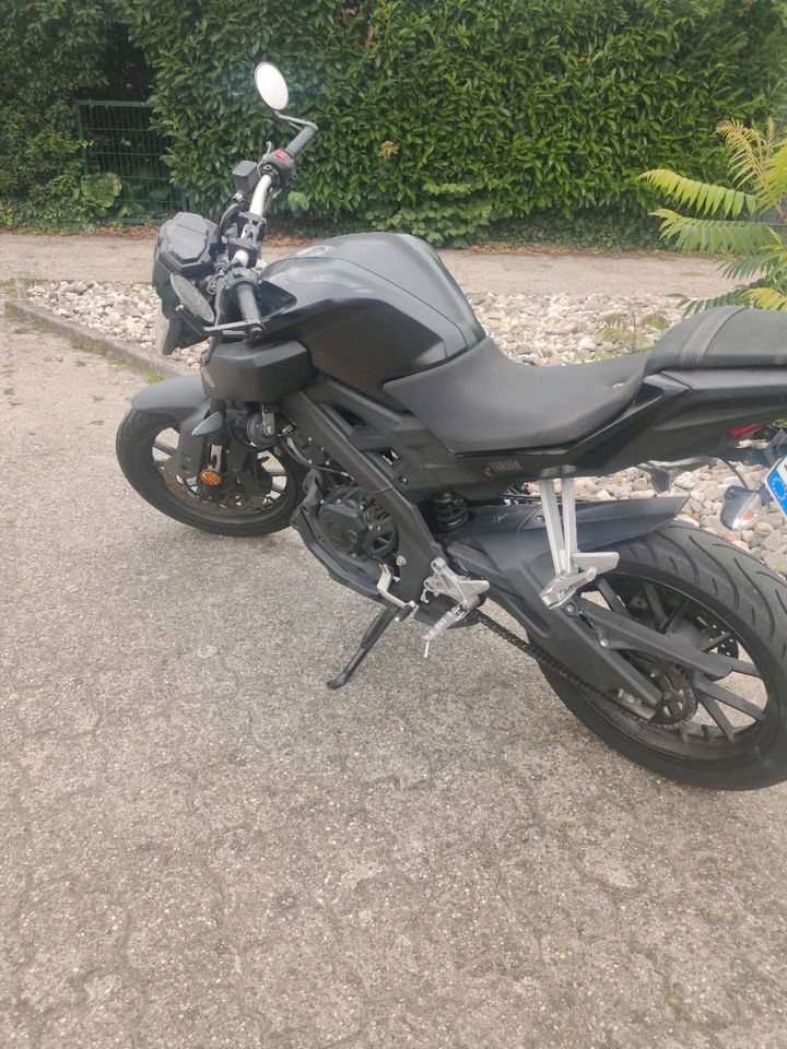 YAMAHA MT-125 in Krefeld