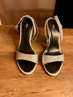 Zara Glitzer High Heels Silber Gr 35 Baden-Württemberg - Langenargen Vorschau