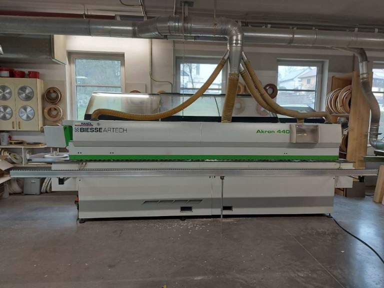 Kantenanleimmaschine Biesse Akron 440 in Böklund