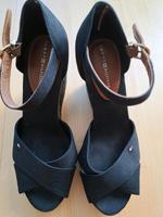 Tommy Hilfiger Espadrilles-Sandale/Wedges schwarz Hessen - Riedstadt Vorschau