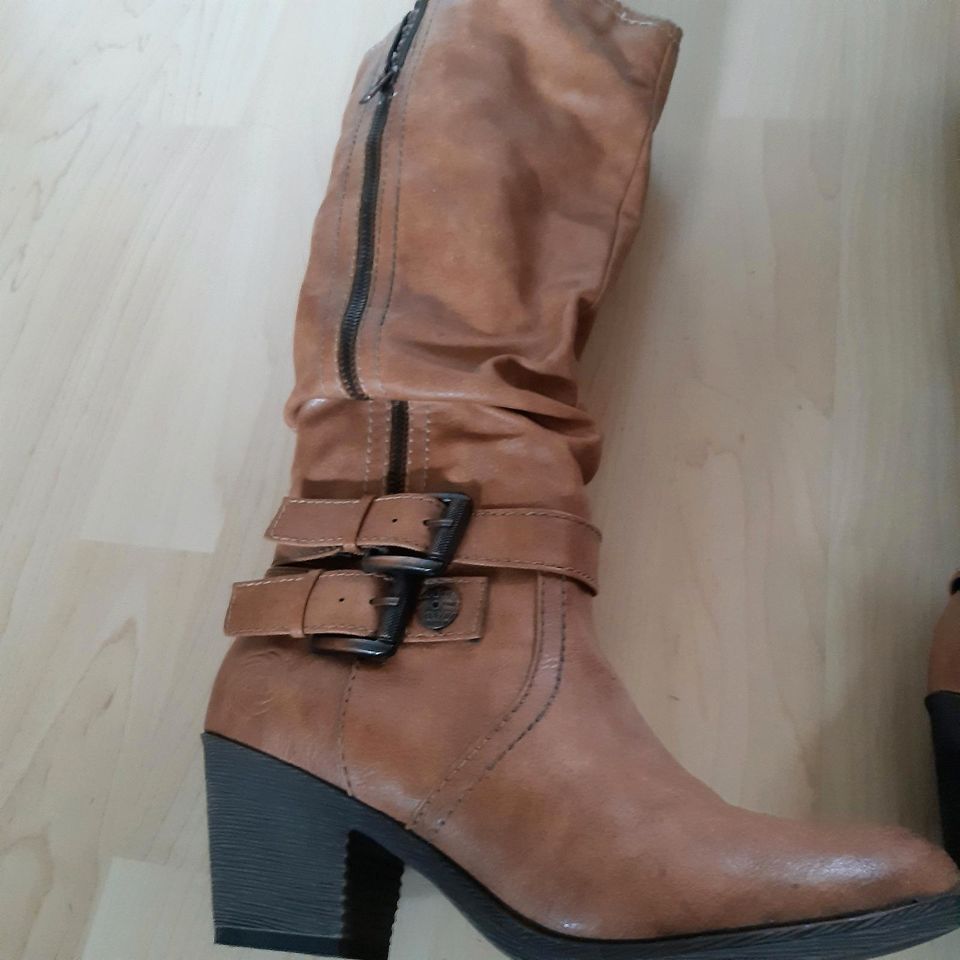 Damen Stiefel - wie neu - mit Innenfutter- Gr. 39 in Ostbevern