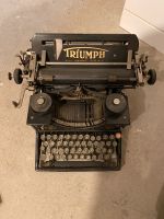 Antike Triumph Schreibmaschine / Vintage/ Sammlerstück Eimsbüttel - Hamburg Niendorf Vorschau