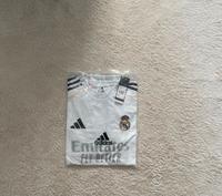 adidas Real Madrid Trikot – 24/25 | Größe M & L | Neu Niedersachsen - Wilhelmshaven Vorschau
