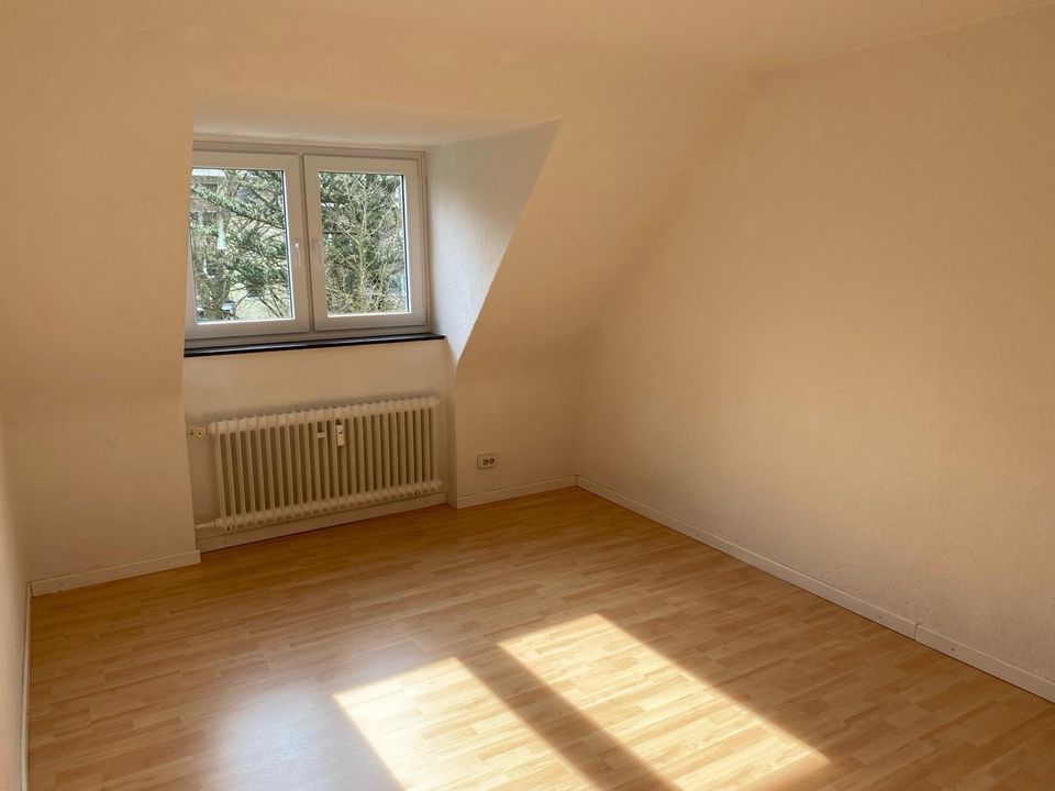 3,5 Zimmer Wohnung mit hochwertiger Küche, Keller und Garten in Hannover