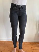 Lee Scarlett Röhrenjeans grau W25L32 Bayern - Würzburg Vorschau