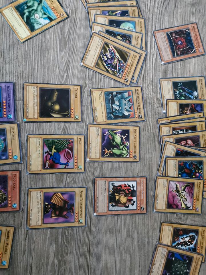 Yu-Gi-Oh Karten von Konami in München