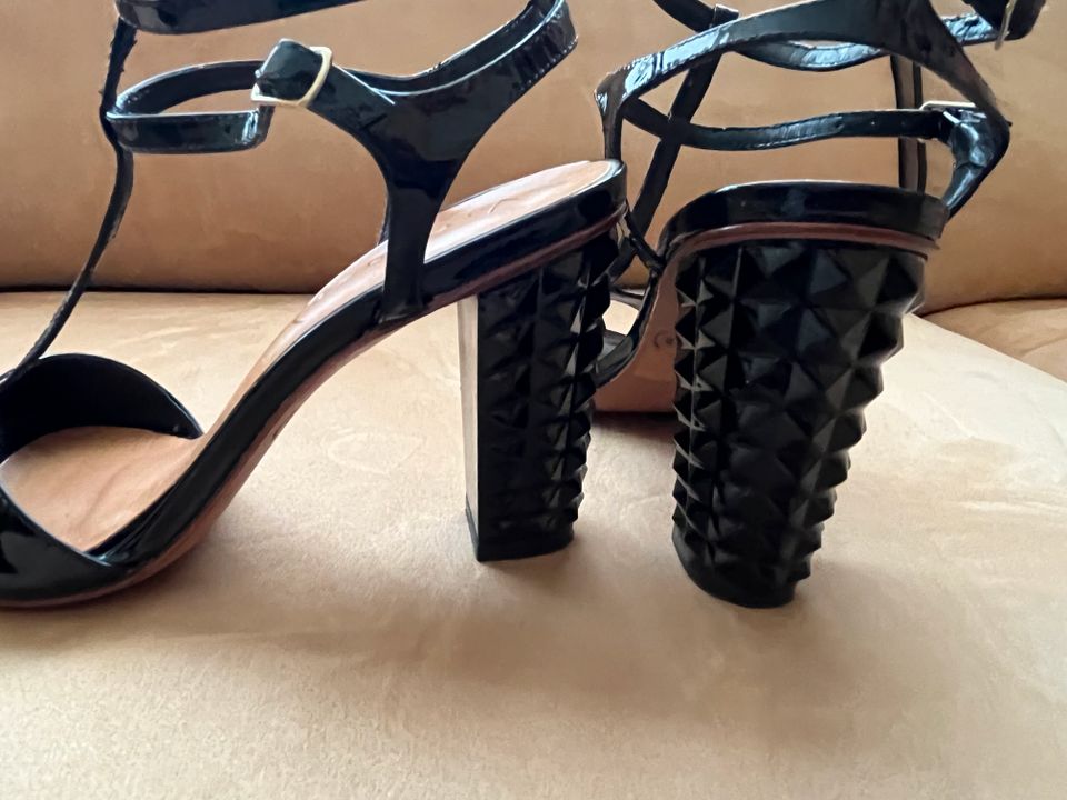 Sandalen, Sandaletten von Vicenza, 37, Neuwertig, Leder in Berlin