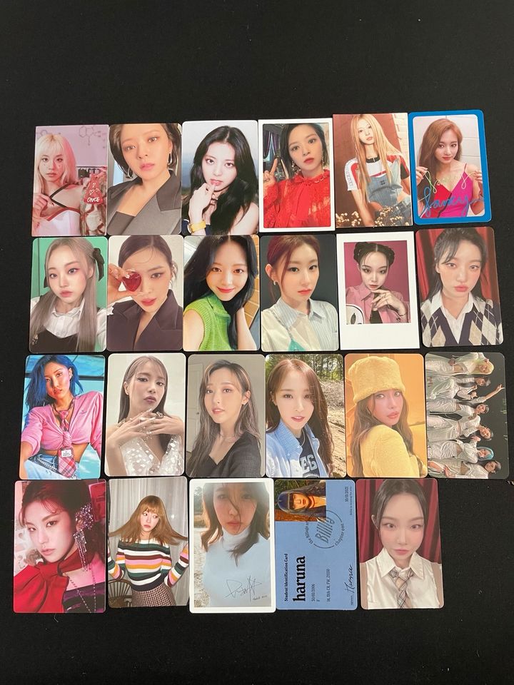 Twice/ Mamamoo/ Itzy/ Billlie/ Photocards in Frankfurt am Main