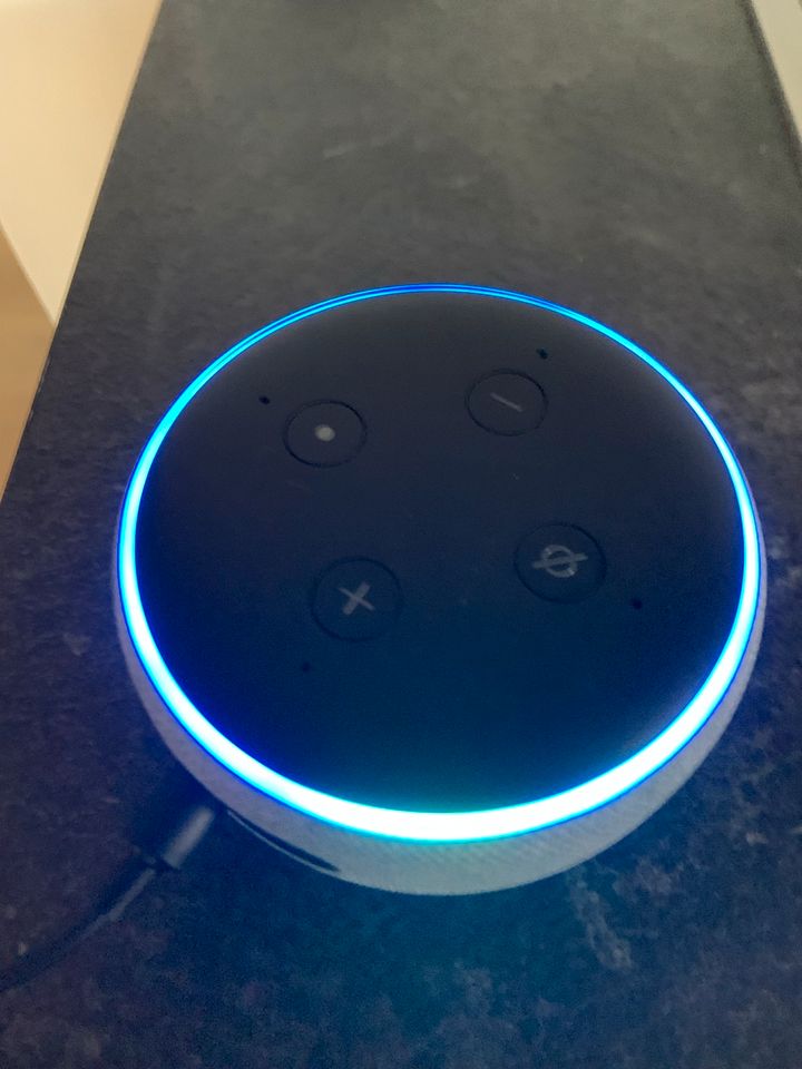 Alexa Echo Dot in Schrobenhausen