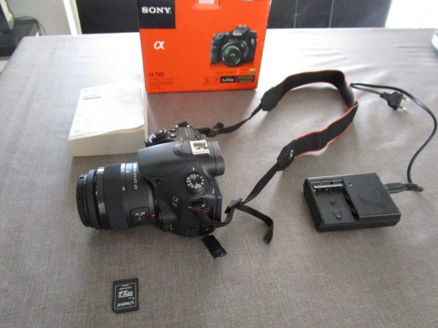 Neue Sony Alpha SLT-A58 20.1 MP SLR-Digitalkamera Kit in Kusterdingen