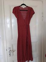 OYSHO Wickelkleid Punkte Polka dots Maxikleid viscose Schleswig-Holstein - Kiel Vorschau