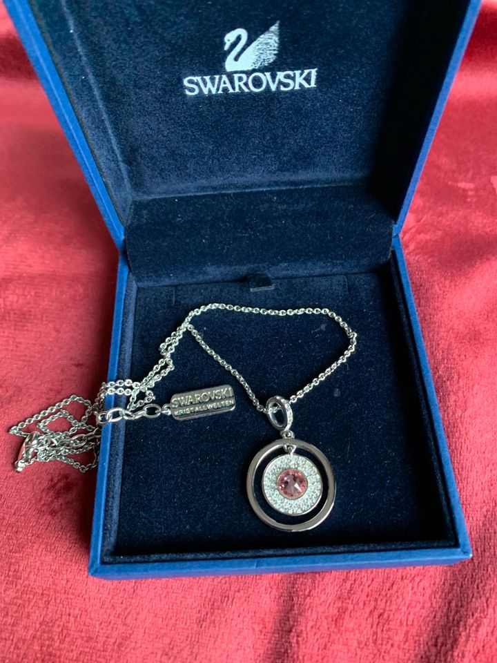 SWAROVSKI Kette mit Kristall-Anhänger / Weihnachtsgeschenk in Hermeskeil