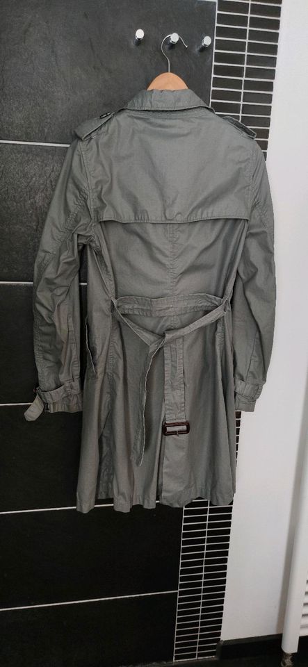 Trenchcoat Maison Scotch grün-olive leicht beschichtetes Material in Radolfzell am Bodensee