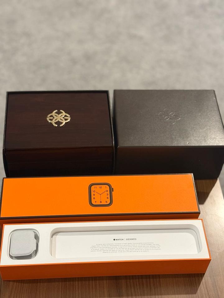 Apple Watch Golden Concept Limited Edition 62/999 + OVP - Wie Neu in Aachen