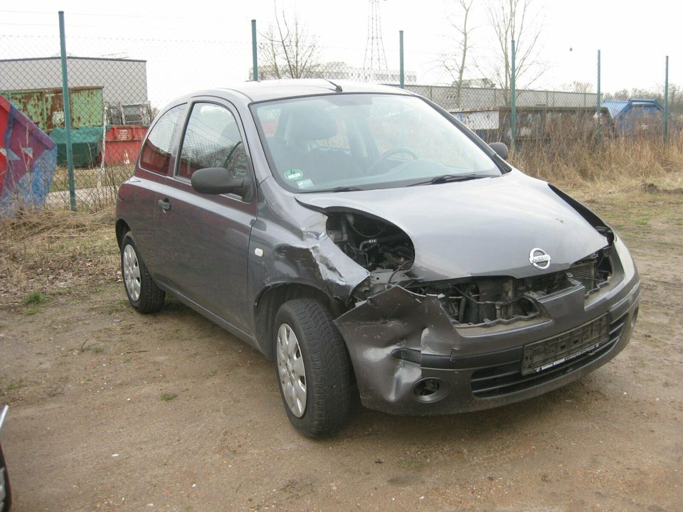 Nissan Micra K12 K 12 Fahrertür Tür links 2005 in Panketal