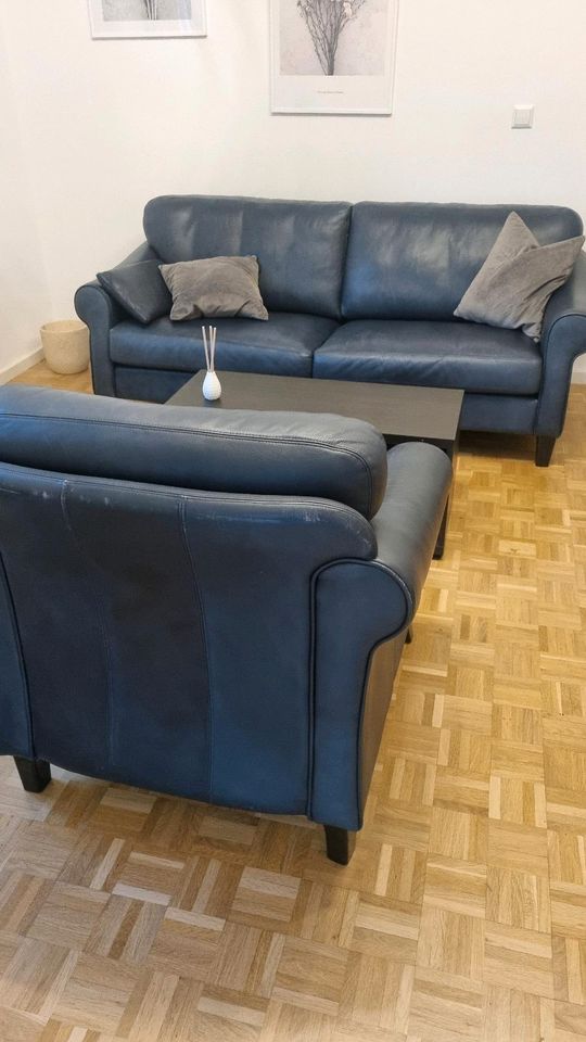 Ledersofa mit Sessel dunkelblau in Nürtingen