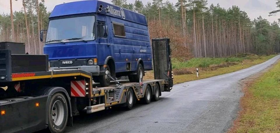 TRANSPORT TRAKTOR STAPLER WOHNMOBIL LKW in Berlin