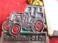 Schlüter DS 25 Trecker Traktor Abzeichen Orden Pin Made in German Niedersachsen - Hoya Vorschau