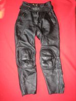 tolle Motorrad Lederhose Damen Oldstyle schwarz Gr. S/36 Bayern - Waldkraiburg Vorschau