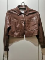 Dünne Kunstleder Crop Jacke braun Bershka S 36 Neu Nordrhein-Westfalen - Nümbrecht Vorschau