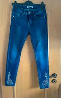 Röhrenjeans von Blind Date, Gr. 36, neu Niedersachsen - Quakenbrück Vorschau
