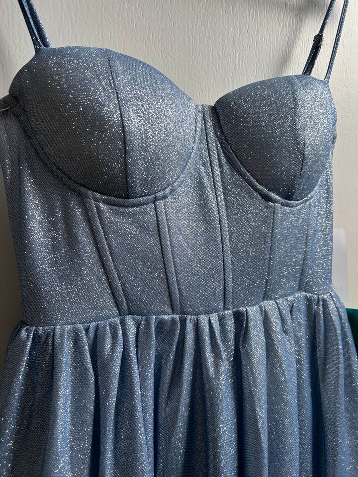 Abendkleid blau Glitzer lang in Düsseldorf