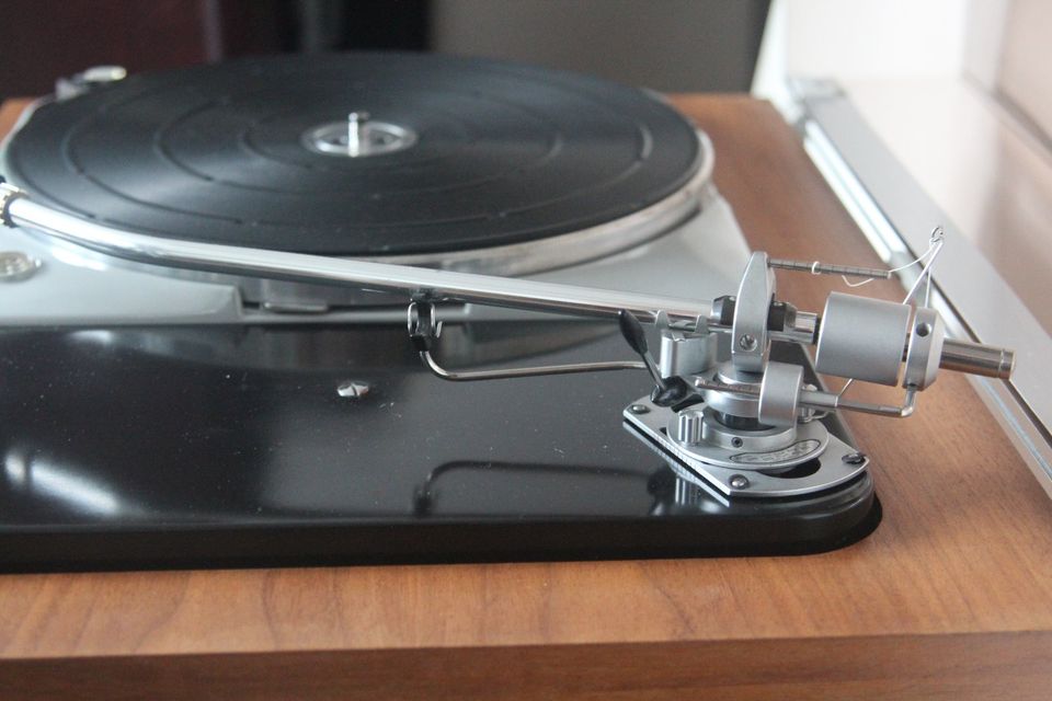 Thorens Plattenspieler in Duisburg