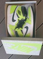 Nike Air Jordan High OG Visionaire neongelb, Gr. 42,5 Baden-Württemberg - Kenzingen Vorschau