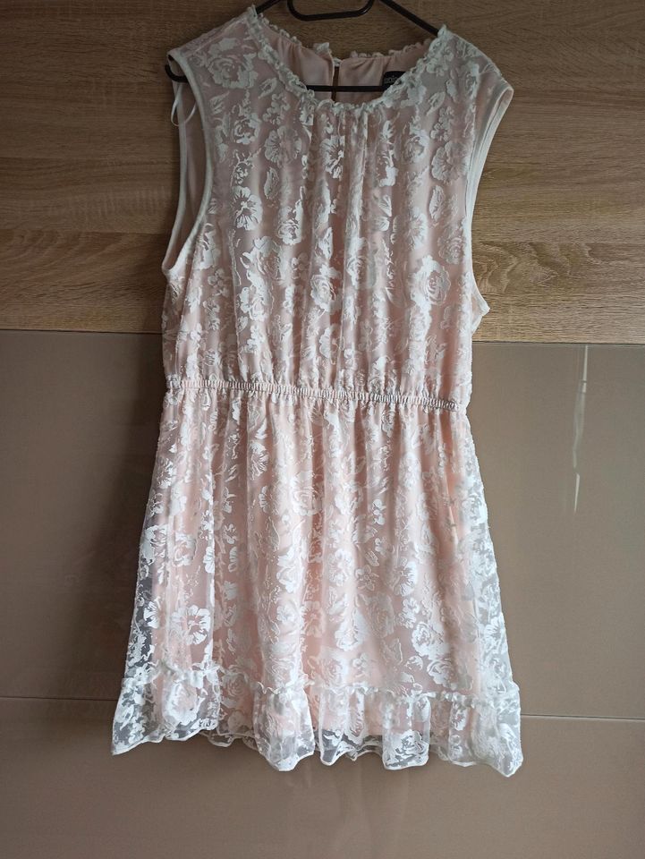 Chices Kleid von Janina Gr. 44 in Gummersbach