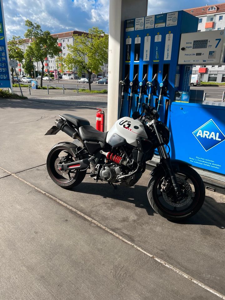 Yamaha MT03 660cc 48ps A2 Naked Bike in Berlin