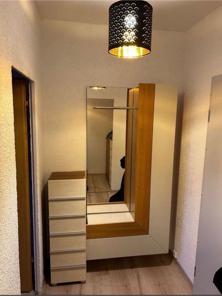 voll möblierte 2 - Raum Wohnung mit Balkon, sofort Bezug in Erfurt