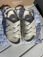 NEU Läst Skandinavisch Sandalen bequem 37 NP 240€ Niedersachsen - Salzhausen Vorschau
