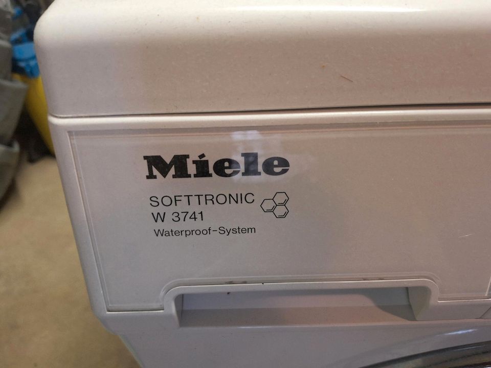 Waschmaschine MIELE bricht das waschprogram ab in Meschede
